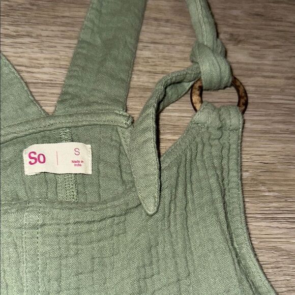 SO Green Casual One Piece with Adjustable Straps - Picture 2 of 4